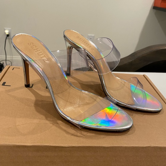 Schutz ariella